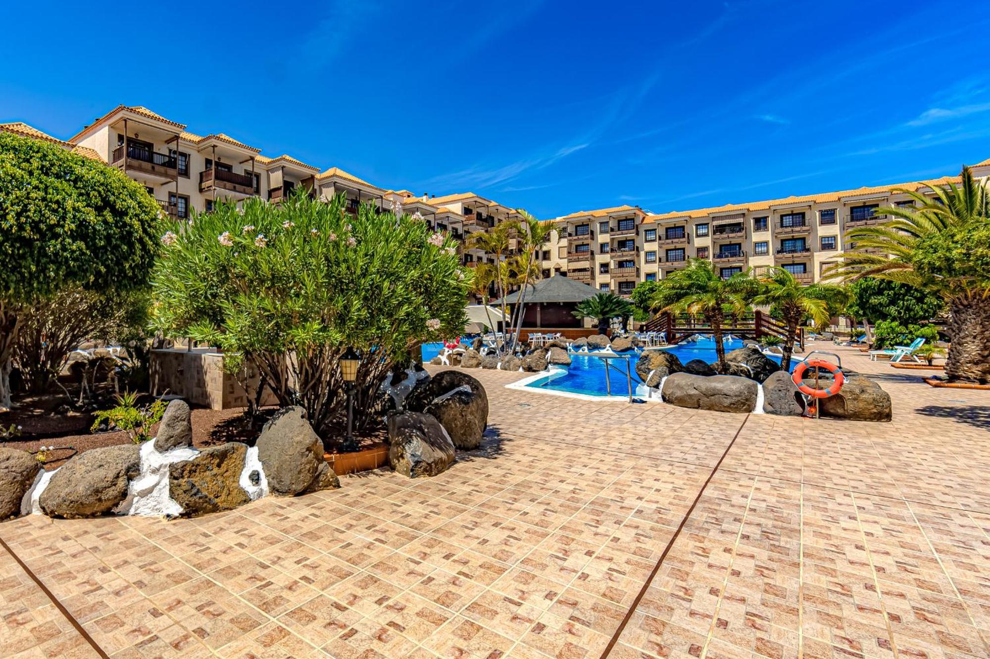 Atlantis 3 One Bedroom, Sea Front, In Complex With Pool Коста-дель-Сіленсіо Екстер'єр фото
