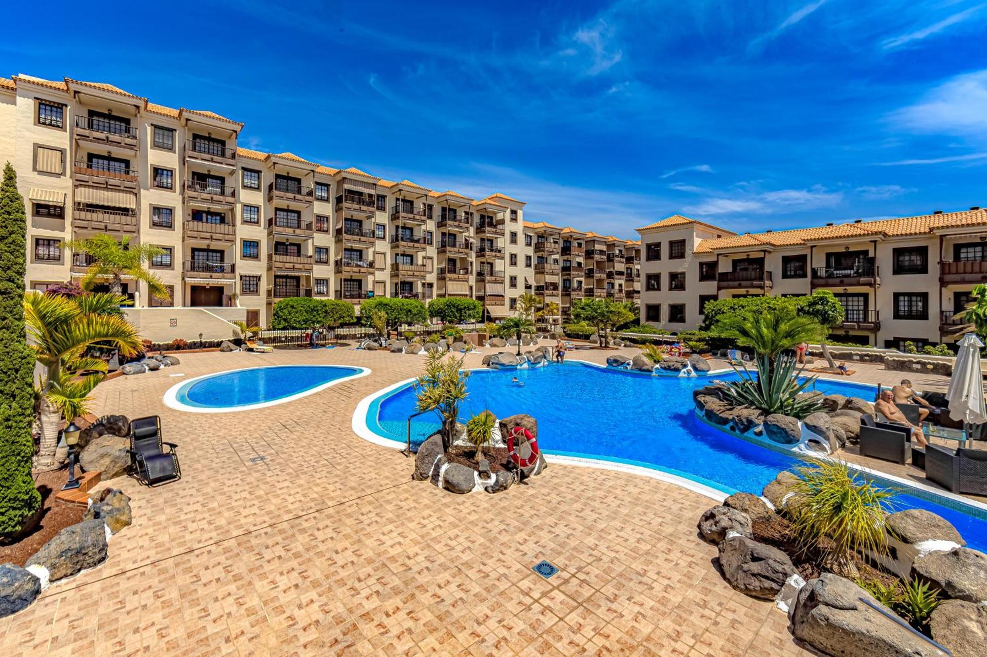 Atlantis 3 One Bedroom, Sea Front, In Complex With Pool Коста-дель-Сіленсіо Екстер'єр фото